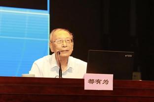 莱比锡官方：签下那不勒斯中场埃尔马斯，签约至2028年